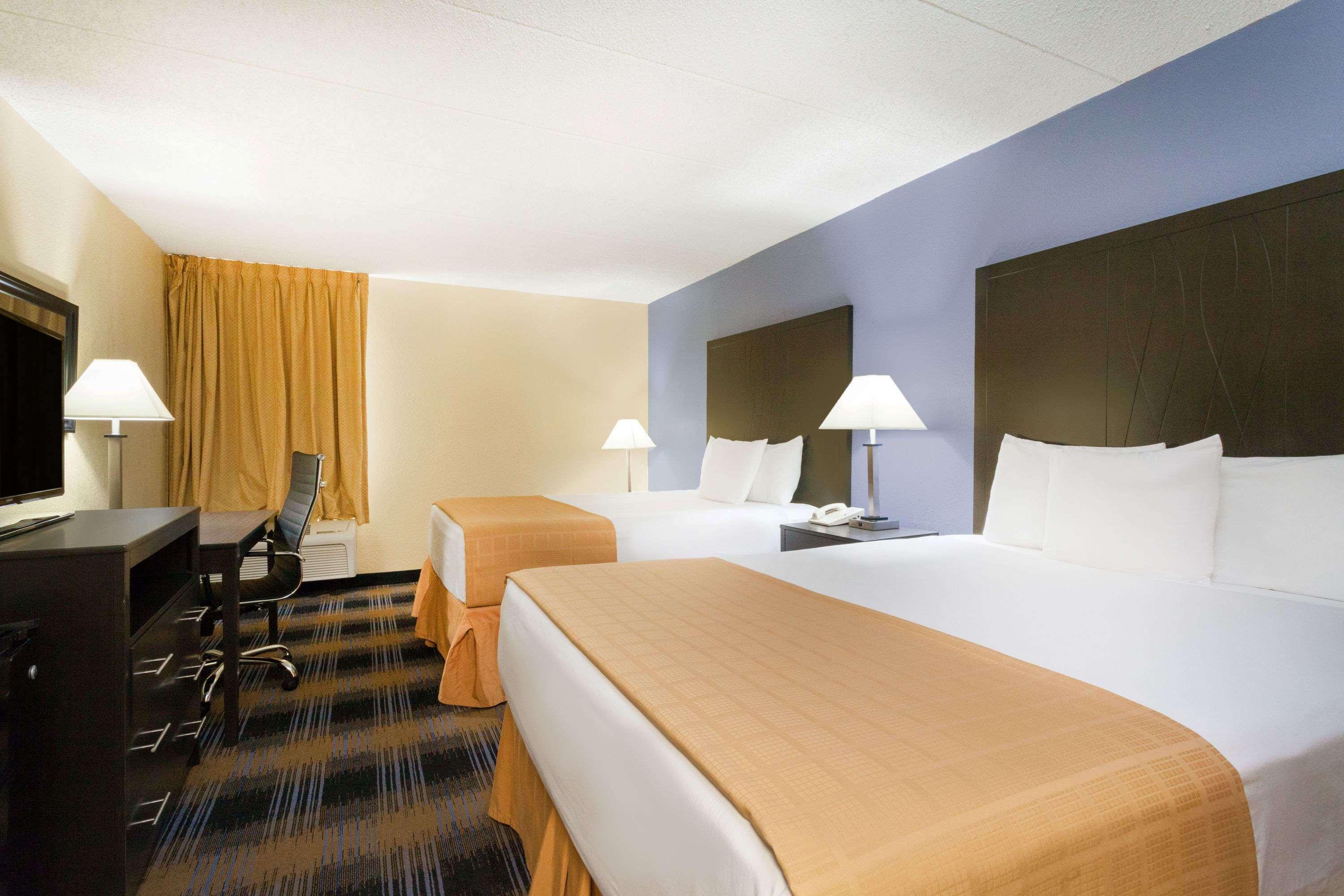Days Inn By Wyndham Wilkes Barre Exterior foto